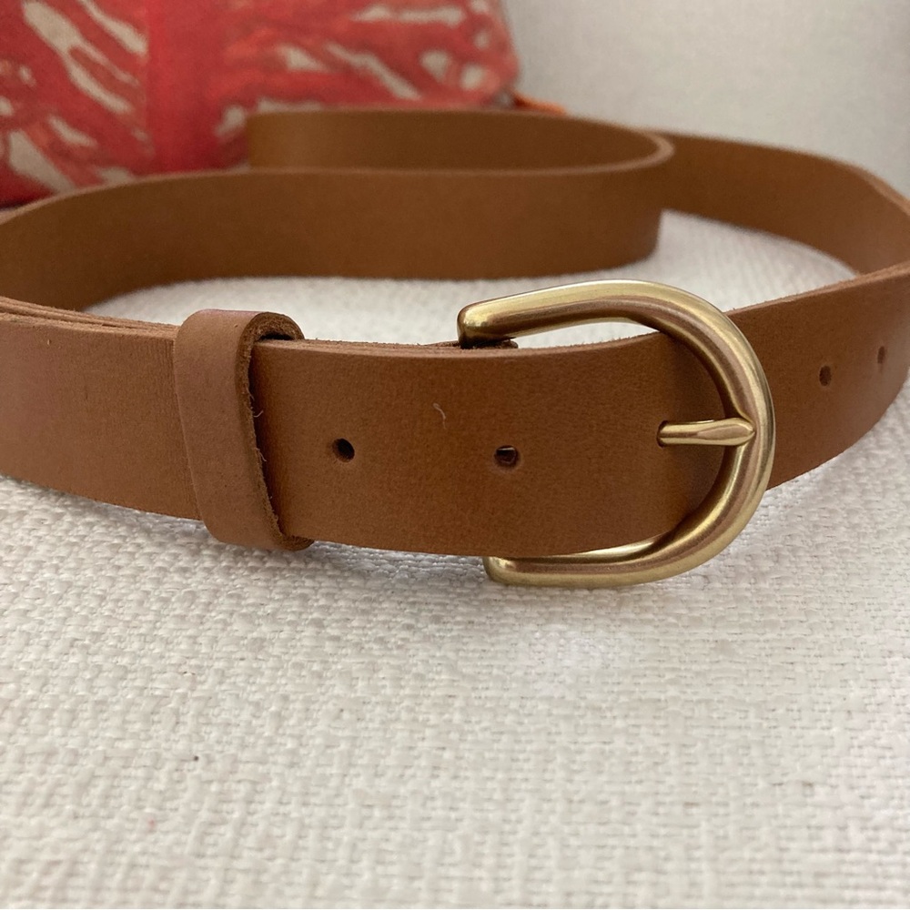 Nisolo Tan Leather Belt with Gold Buckle